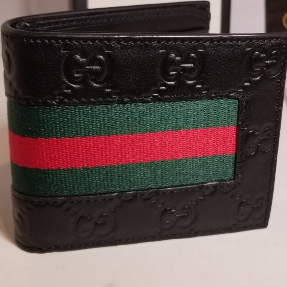 gucci wallet black with stripe